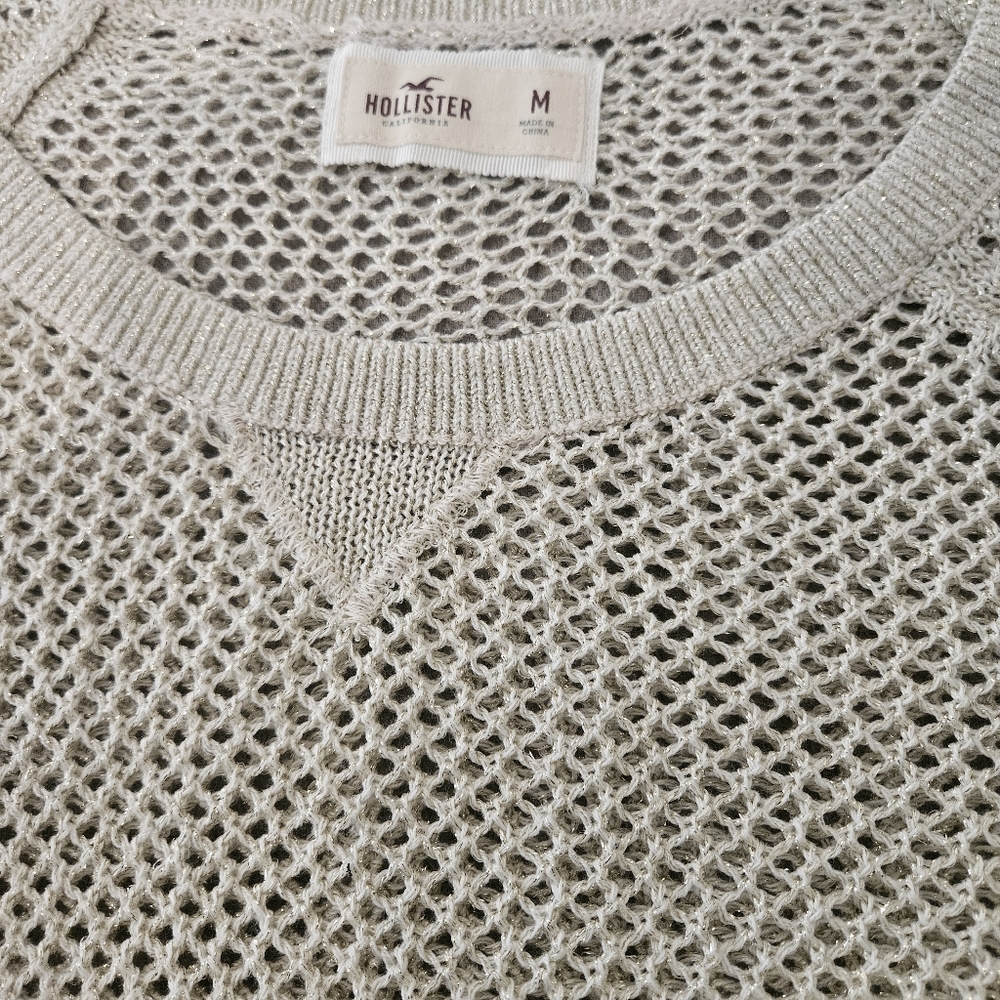 Shirt with long sleeves by Hollister in M